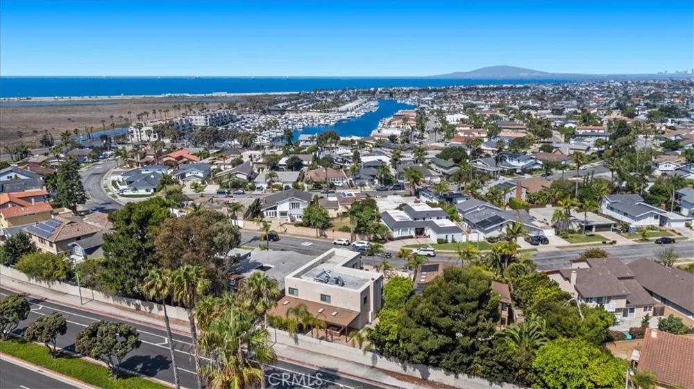 17130 Courtney Huntington Beach, CA 92649
