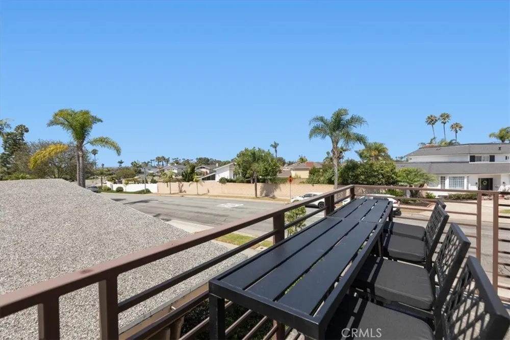 17130 Courtney Huntington Beach, CA 92649