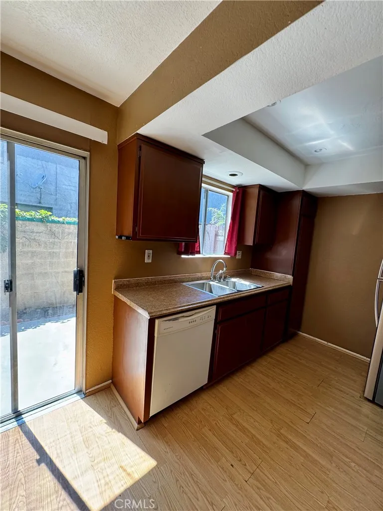 1231 Hillandale Avenue #10 La Habra, CA 90631