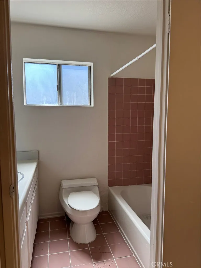 1231 Hillandale Avenue #10 La Habra, CA 90631