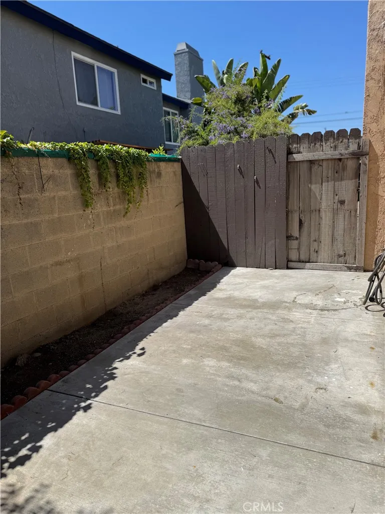 1231 Hillandale Avenue #10 La Habra, CA 90631