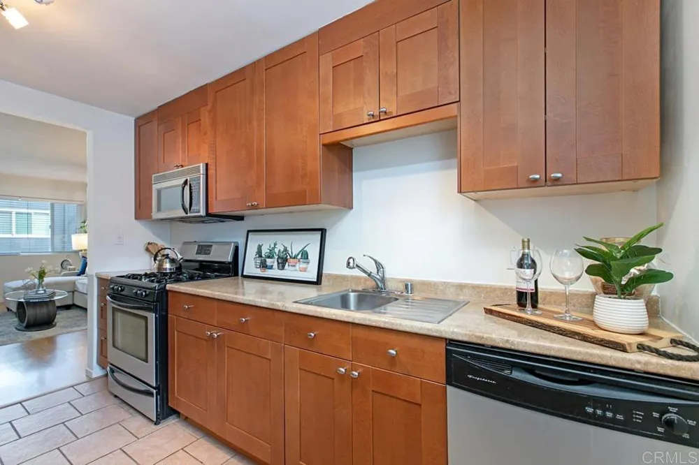 4633 Bancroft Street #8 San Diego, CA 92116