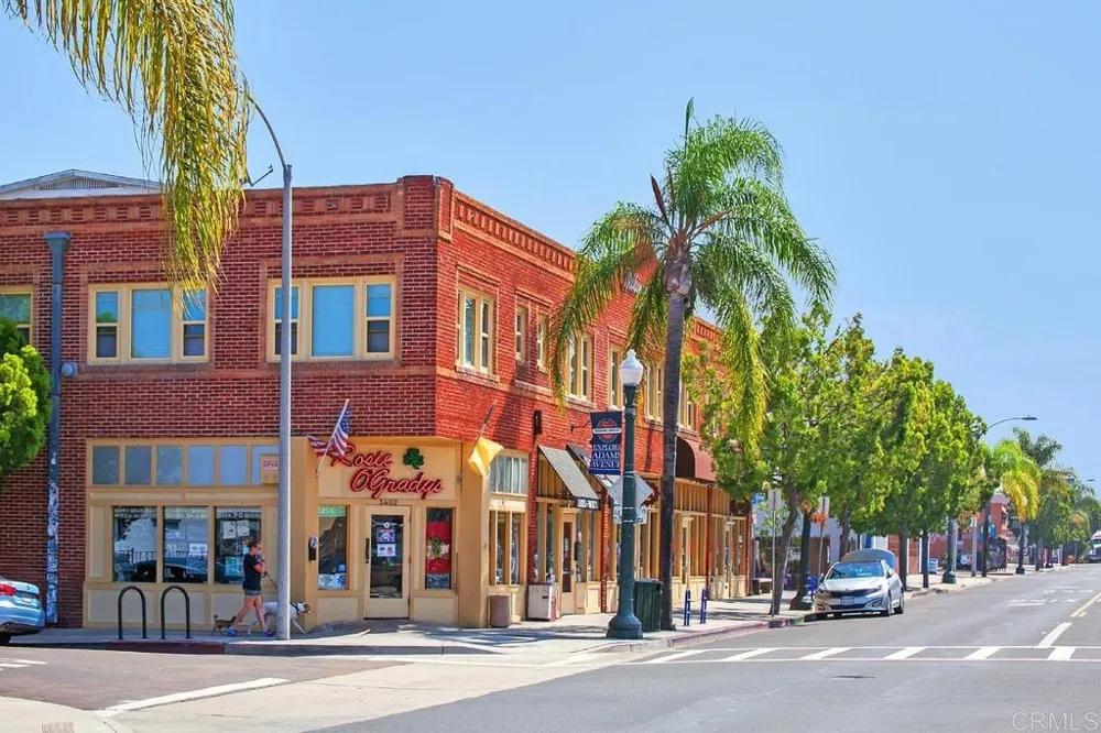 4633 Bancroft Street #8 San Diego, CA 92116