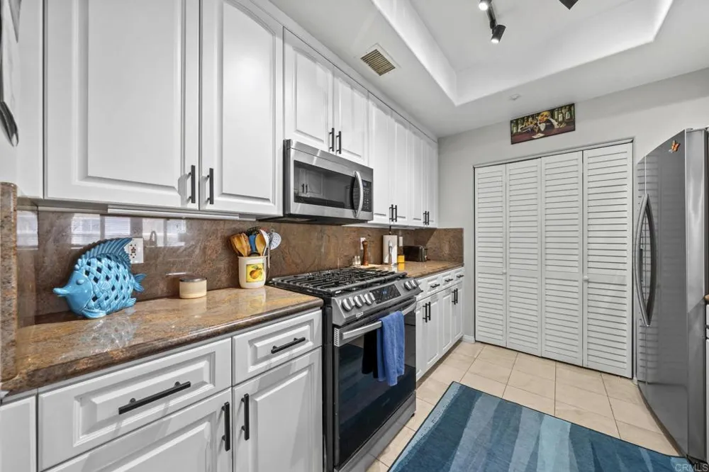 7546 Romeria Street Carlsbad, CA 92009