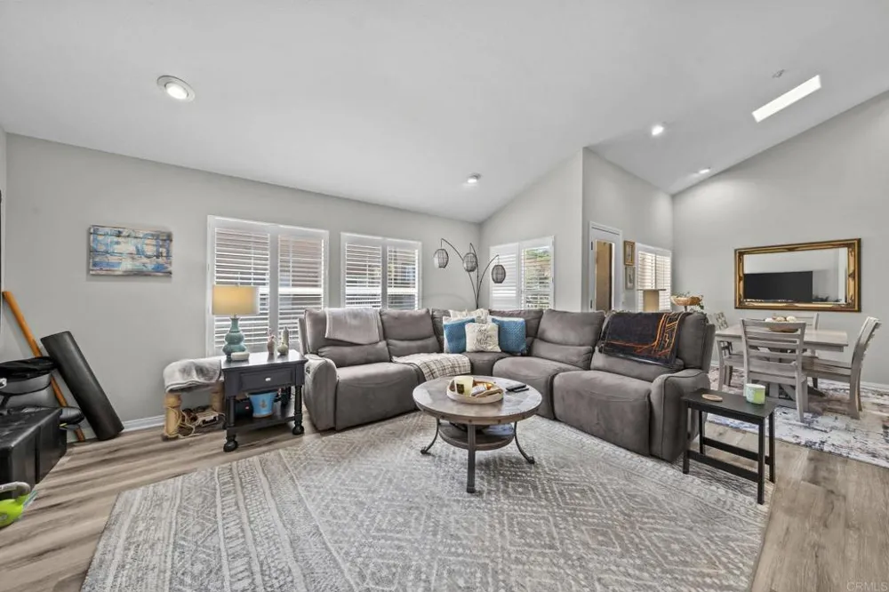 7546 Romeria Street Carlsbad, CA 92009