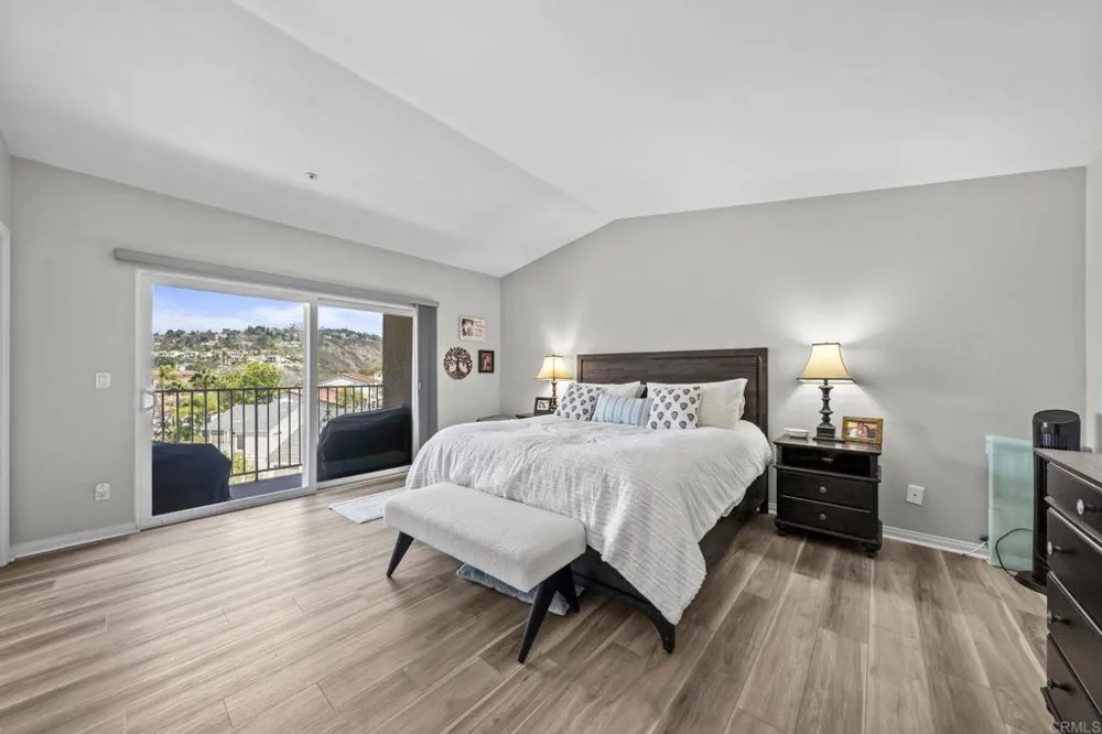 7546 Romeria Street Carlsbad, CA 92009