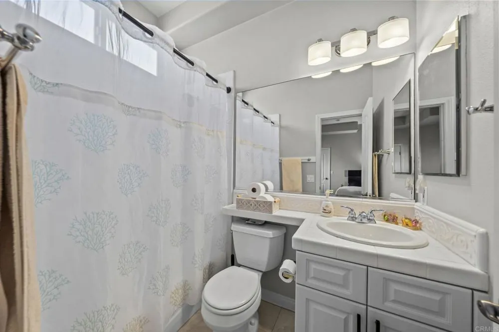 7546 Romeria Street Carlsbad, CA 92009