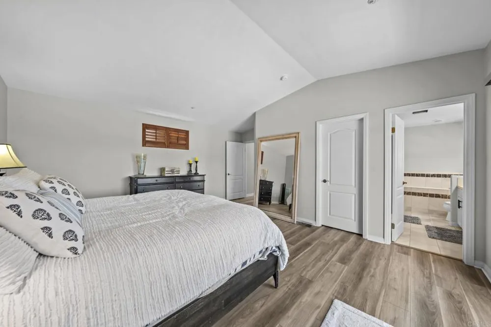 7546 Romeria Street Carlsbad, CA 92009