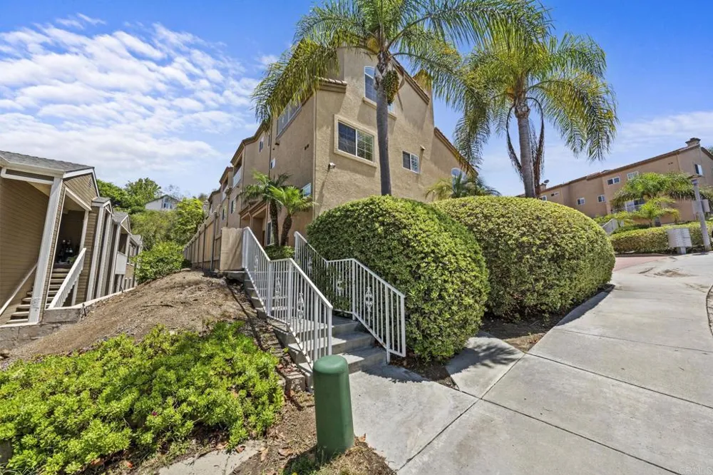 7546 Romeria Street Carlsbad, CA 92009