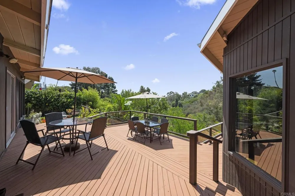 5860 Cactus Way La Jolla, CA 92037