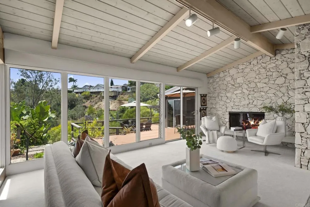 5860 Cactus Way La Jolla, CA 92037