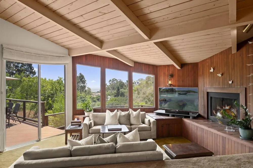 5860 Cactus Way La Jolla, CA 92037