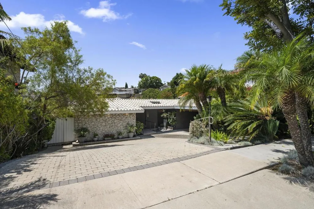 5860 Cactus Way La Jolla, CA 92037