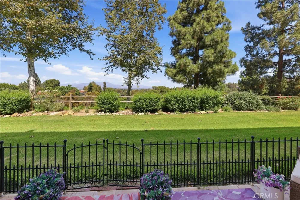 3364 Punta Alta Laguna Woods, CA 92637