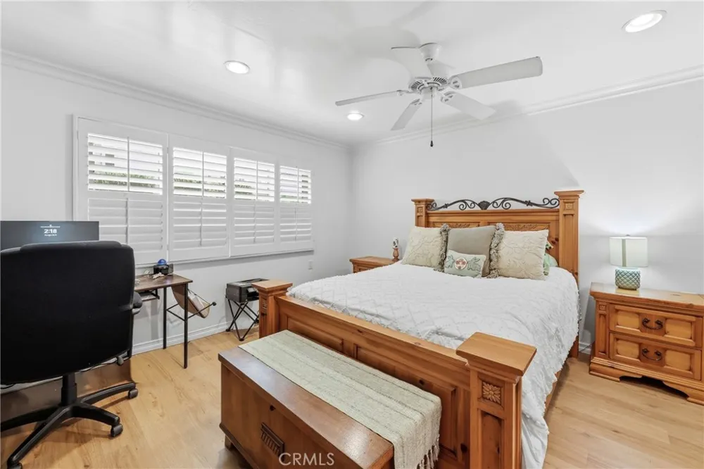3364 Punta Alta Laguna Woods, CA 92637