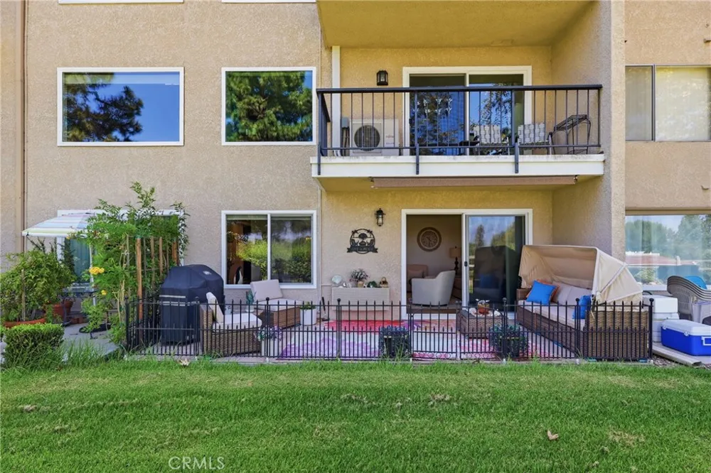 3364 Punta Alta Laguna Woods, CA 92637