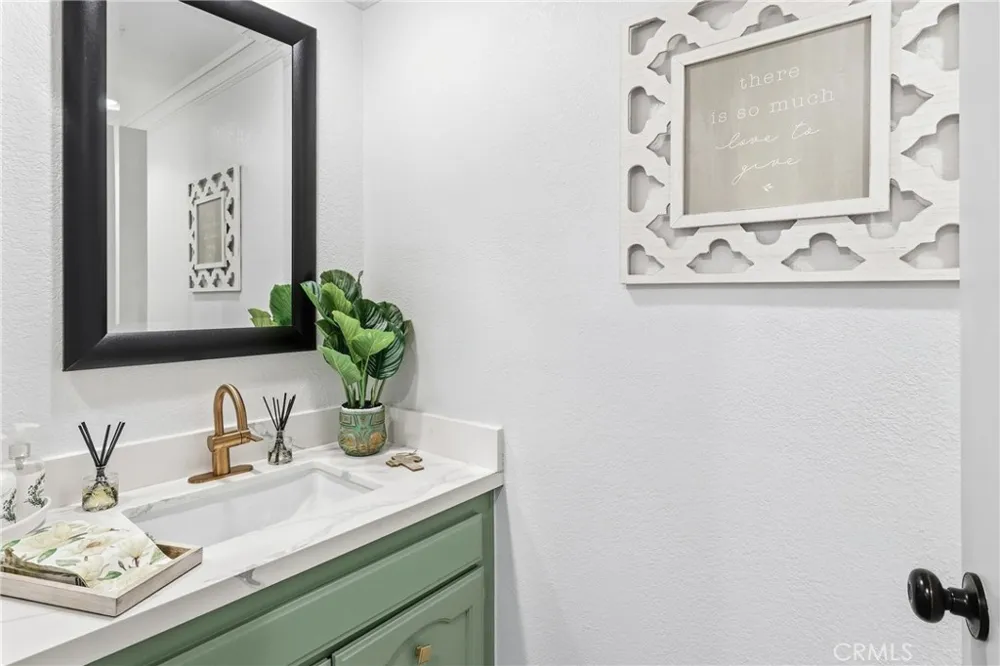 3364 Punta Alta Laguna Woods, CA 92637