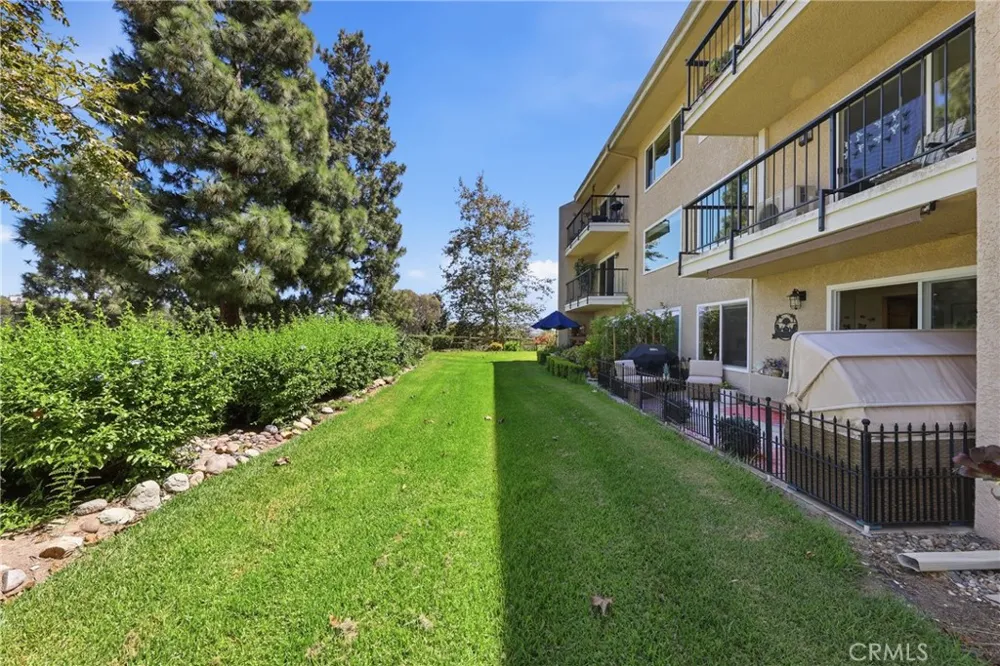 3364 Punta Alta Laguna Woods, CA 92637