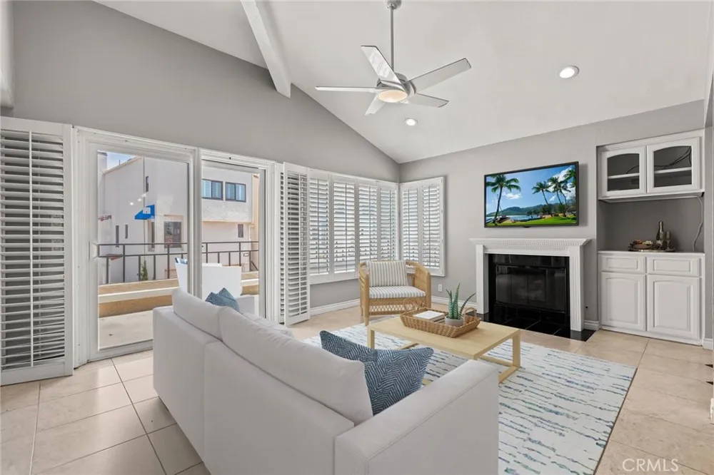 3211 Anne Huntington Beach, CA 92649