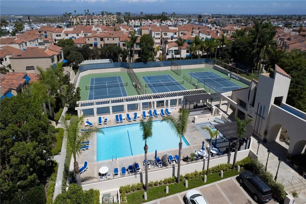 3211 Anne Huntington Beach, CA 92649