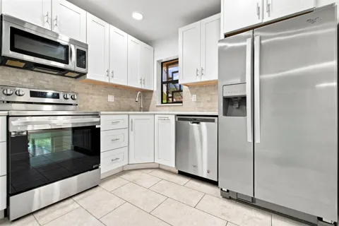 2662 Carambola Circle