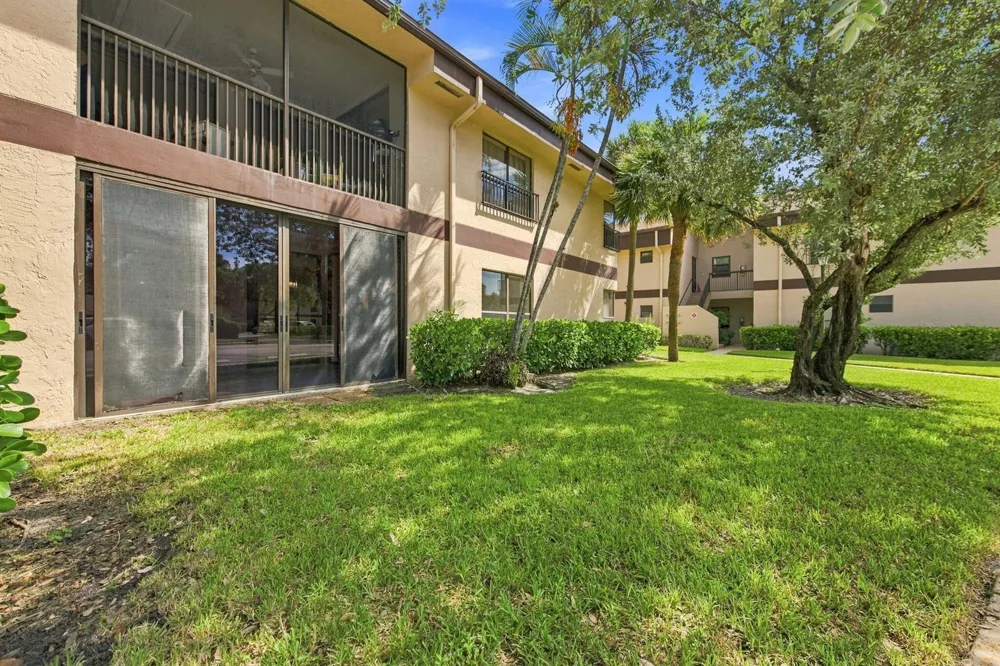 2662 Carambola Circle Coconut Creek, FL 33066