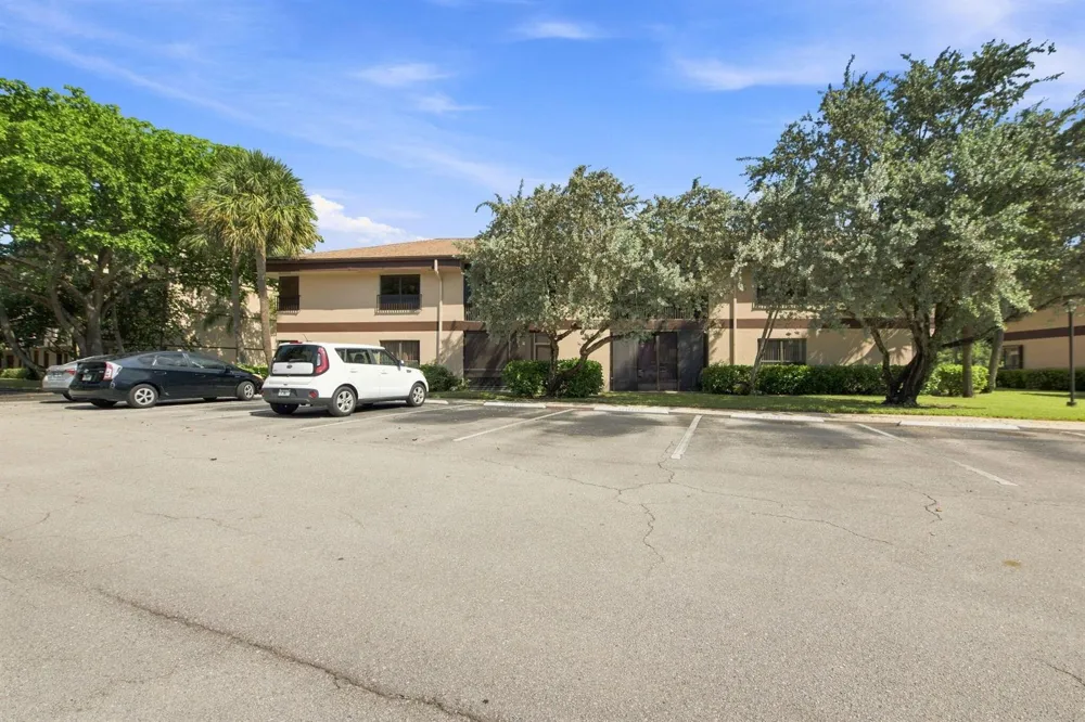 2662 Carambola Circle Coconut Creek, FL 33066