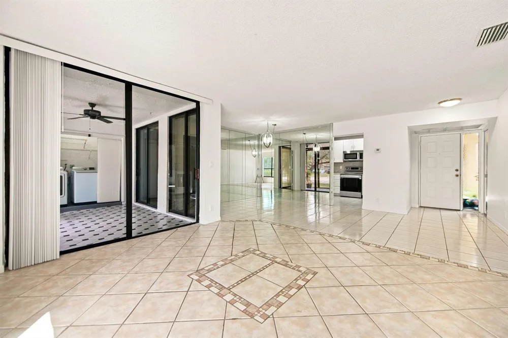 2662 Carambola Circle Coconut Creek, FL 33066