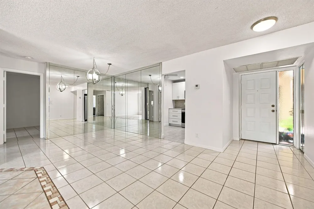2662 Carambola Circle Coconut Creek, FL 33066