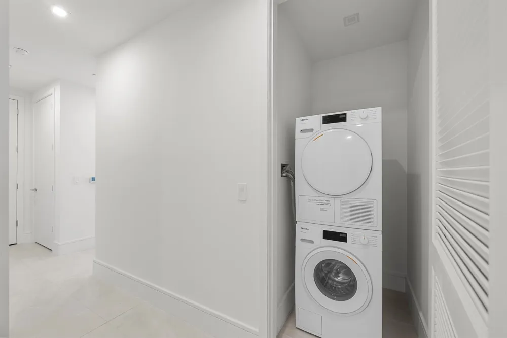 220 Lake Shore Drive #1001 Lake Park, FL 33403