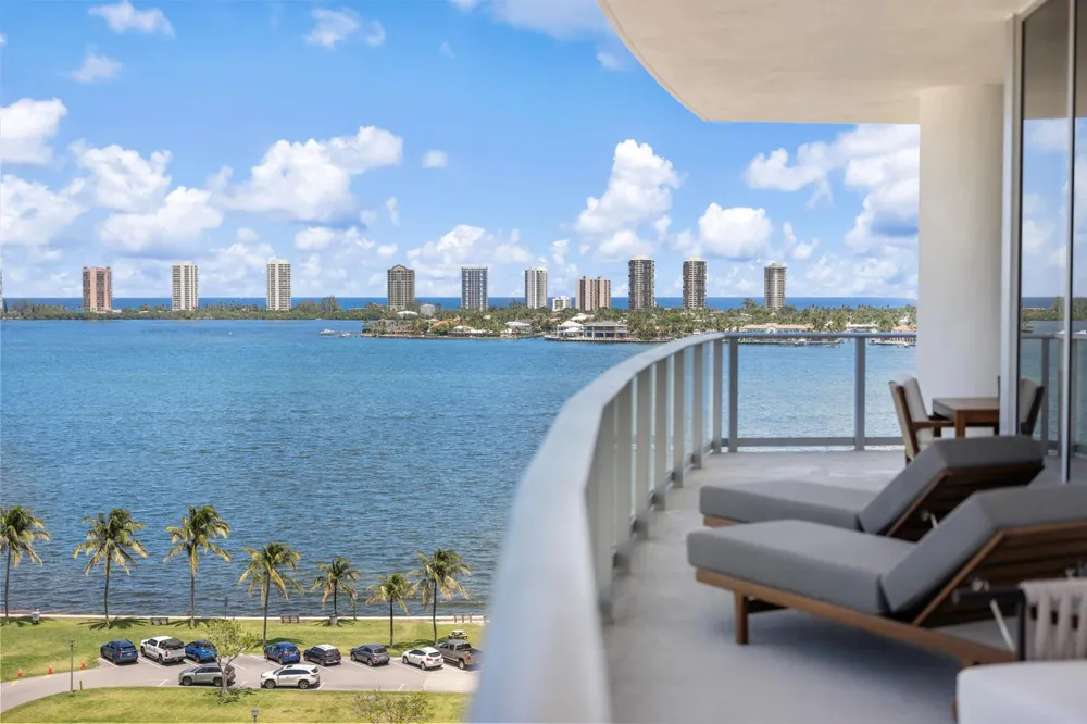 220 Lake Shore Drive #1001 Lake Park, FL 33403