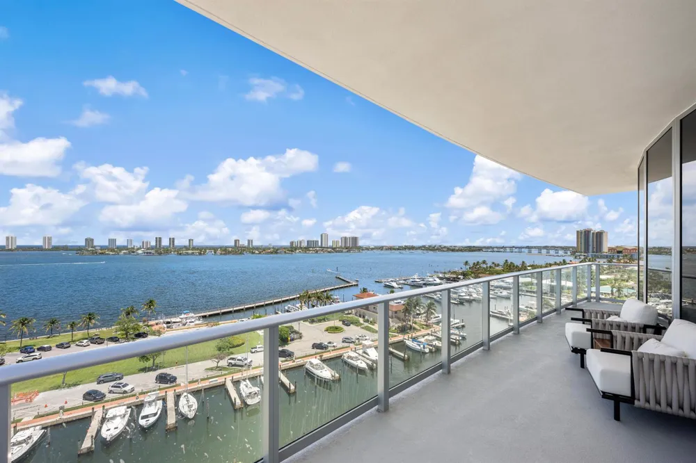 220 Lake Shore Drive #1001 Lake Park, FL 33403