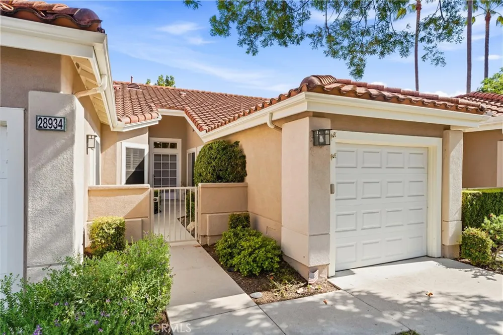 28934 Paseo Picasso Mission Viejo, CA 92692