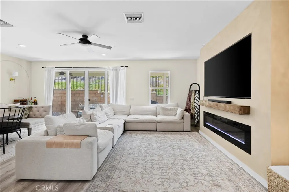 27462 Tyrrhenian Menifee, CA 92585