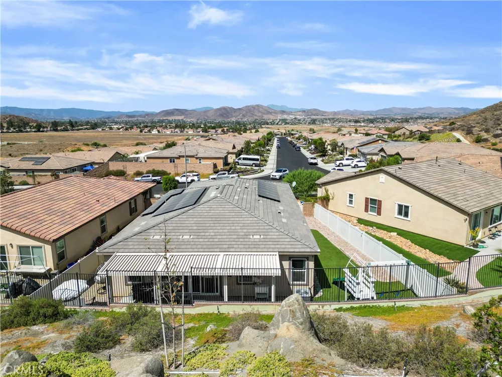 27462 Tyrrhenian Menifee, CA 92585