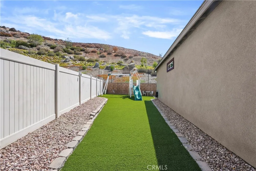 27462 Tyrrhenian Menifee, CA 92585