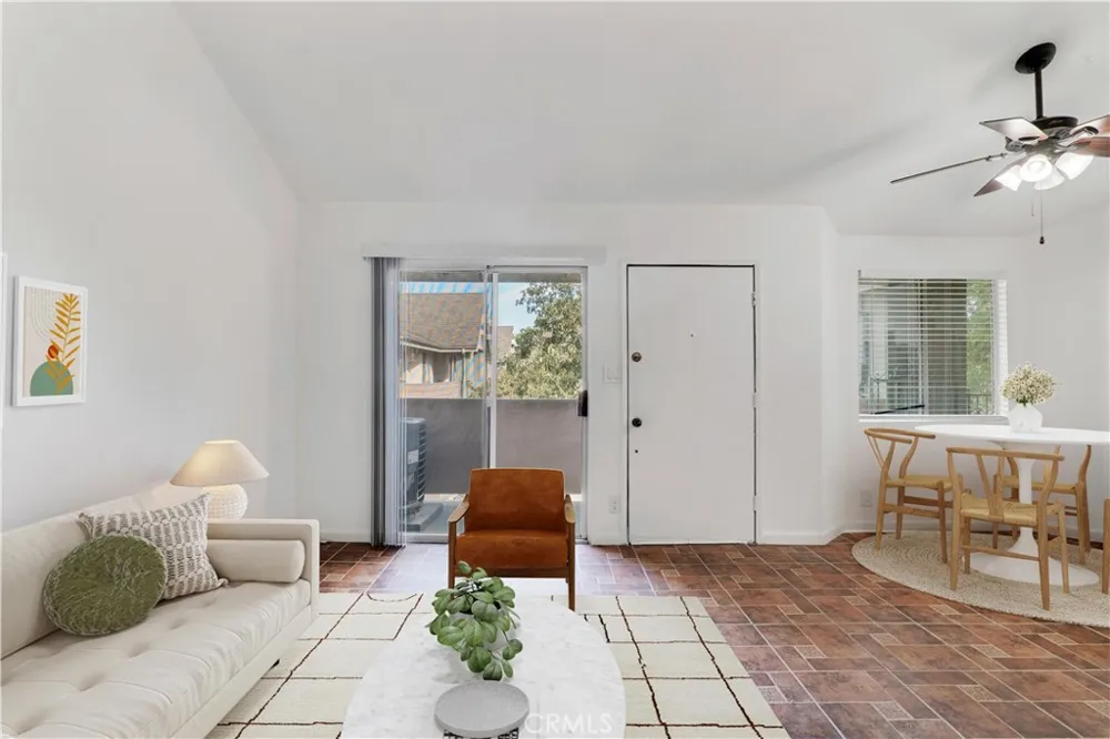 13144 Bromont Avenue #46 Sylmar, CA 91342