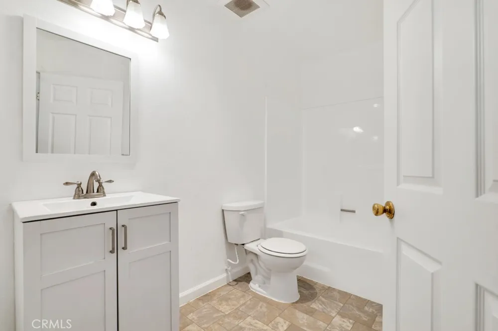13144 Bromont Avenue #46 Sylmar, CA 91342