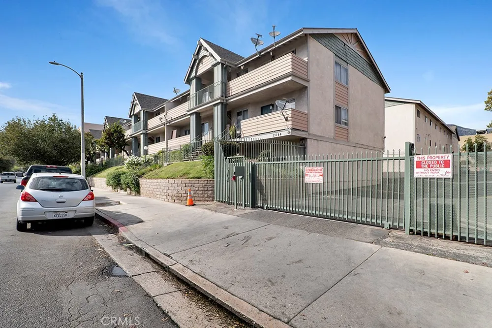 13144 Bromont Avenue #46 Sylmar, CA 91342