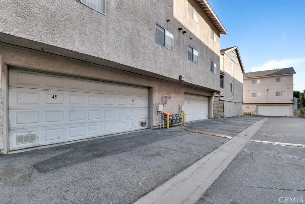 13144 Bromont Avenue #46 Sylmar, CA 91342