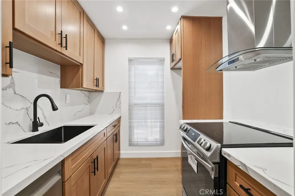 1030 W Macarthur #86 Santa Ana, CA 92707