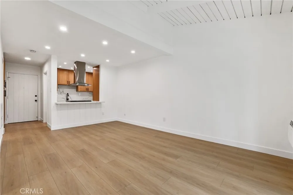 1030 W Macarthur #86 Santa Ana, CA 92707