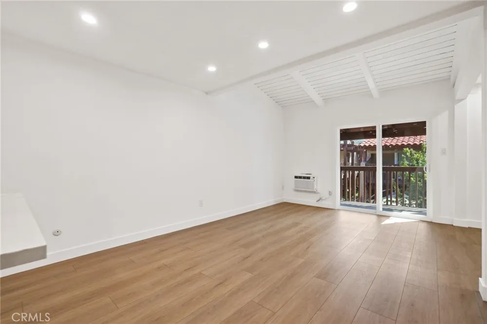 1030 W Macarthur #86 Santa Ana, CA 92707