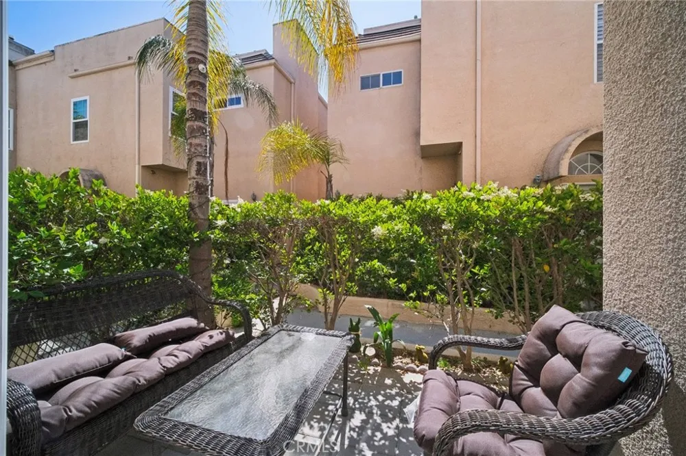 10659 Bloomfield Street Toluca Lake, CA 91602