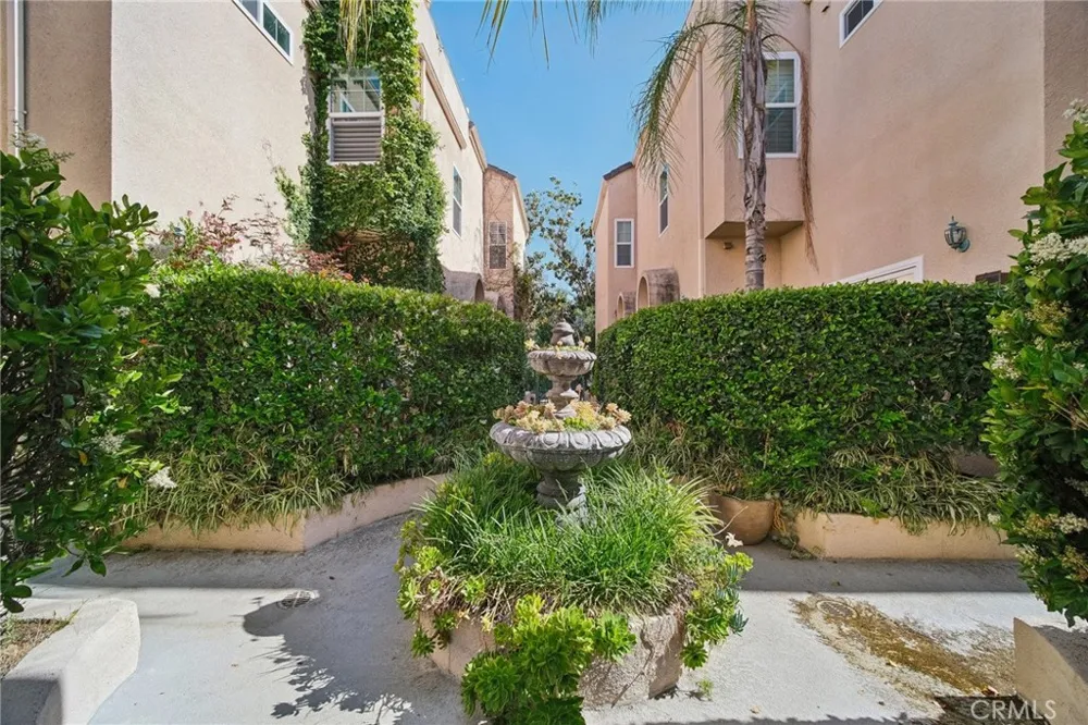 10659 Bloomfield Street Toluca Lake, CA 91602
