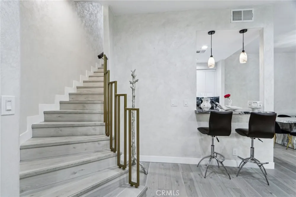 10659 Bloomfield Street Toluca Lake, CA 91602