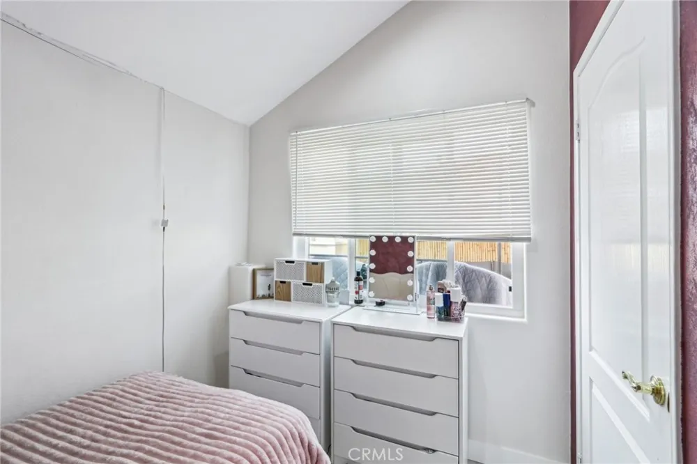 10659 Bloomfield Street Toluca Lake, CA 91602