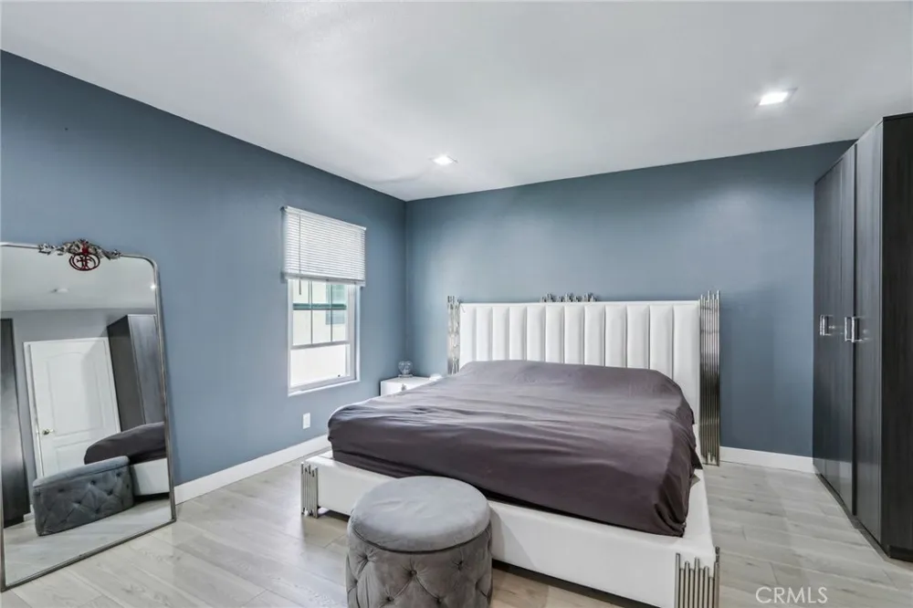 10659 Bloomfield Street Toluca Lake, CA 91602