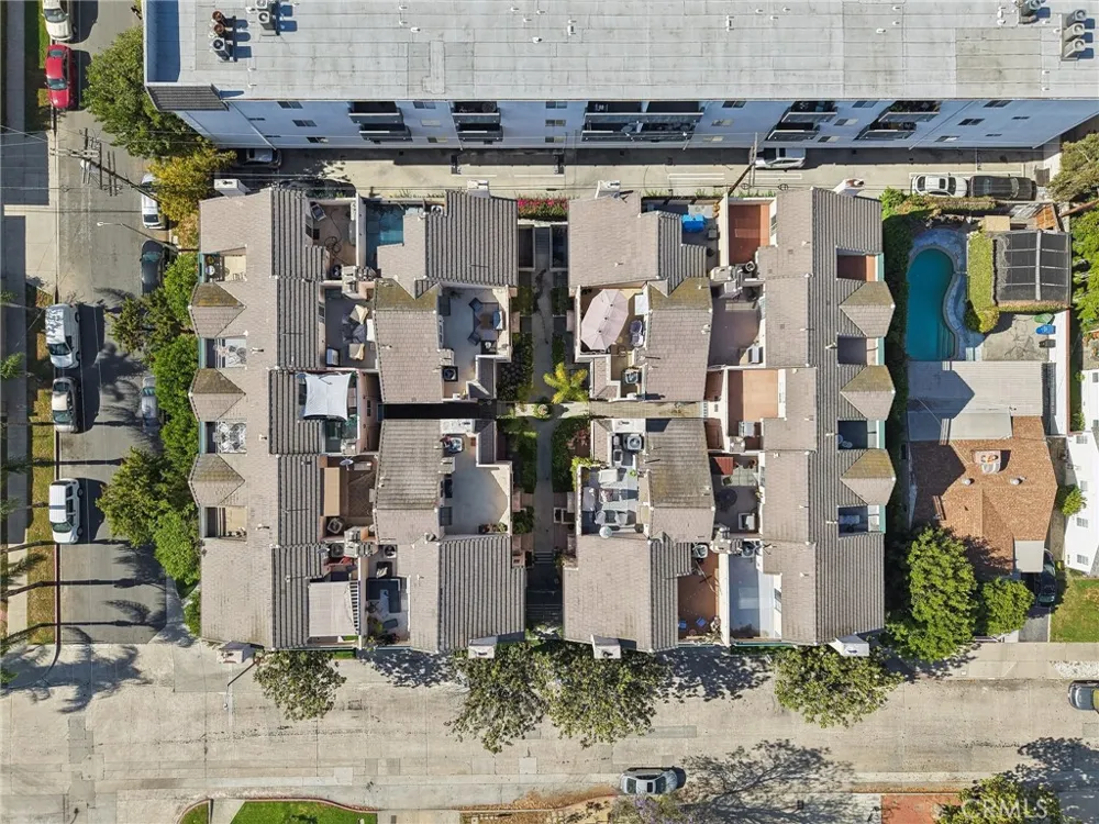 10659 Bloomfield Street Toluca Lake, CA 91602