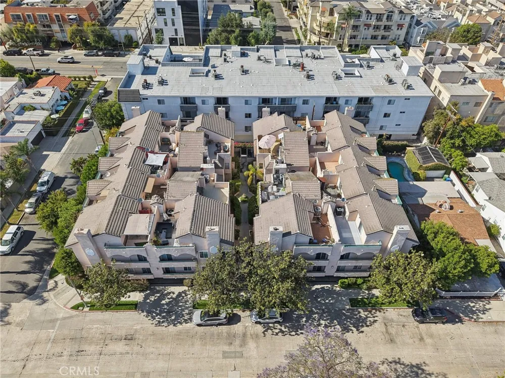 10659 Bloomfield Street Toluca Lake, CA 91602